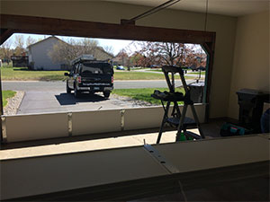Garage Door Installation & Replacement Services MN